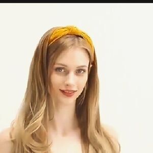 Mustard head band with long khaki blond 20 to 22 in. wig attached. New. Cosplay.